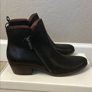 Lucky Brand Black Leather Ankle Boots